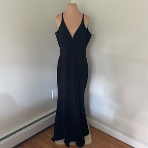 Dress the Population Iris Plunging Crepe Gown